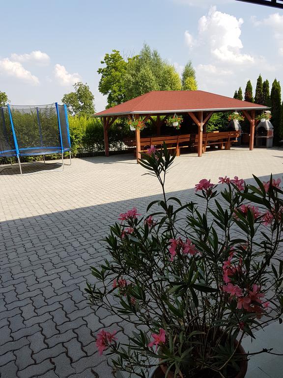 Apartman Taktik Velky Meder Exterior photo
